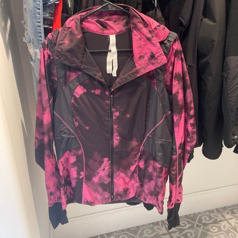 Lululemon Windbreaker